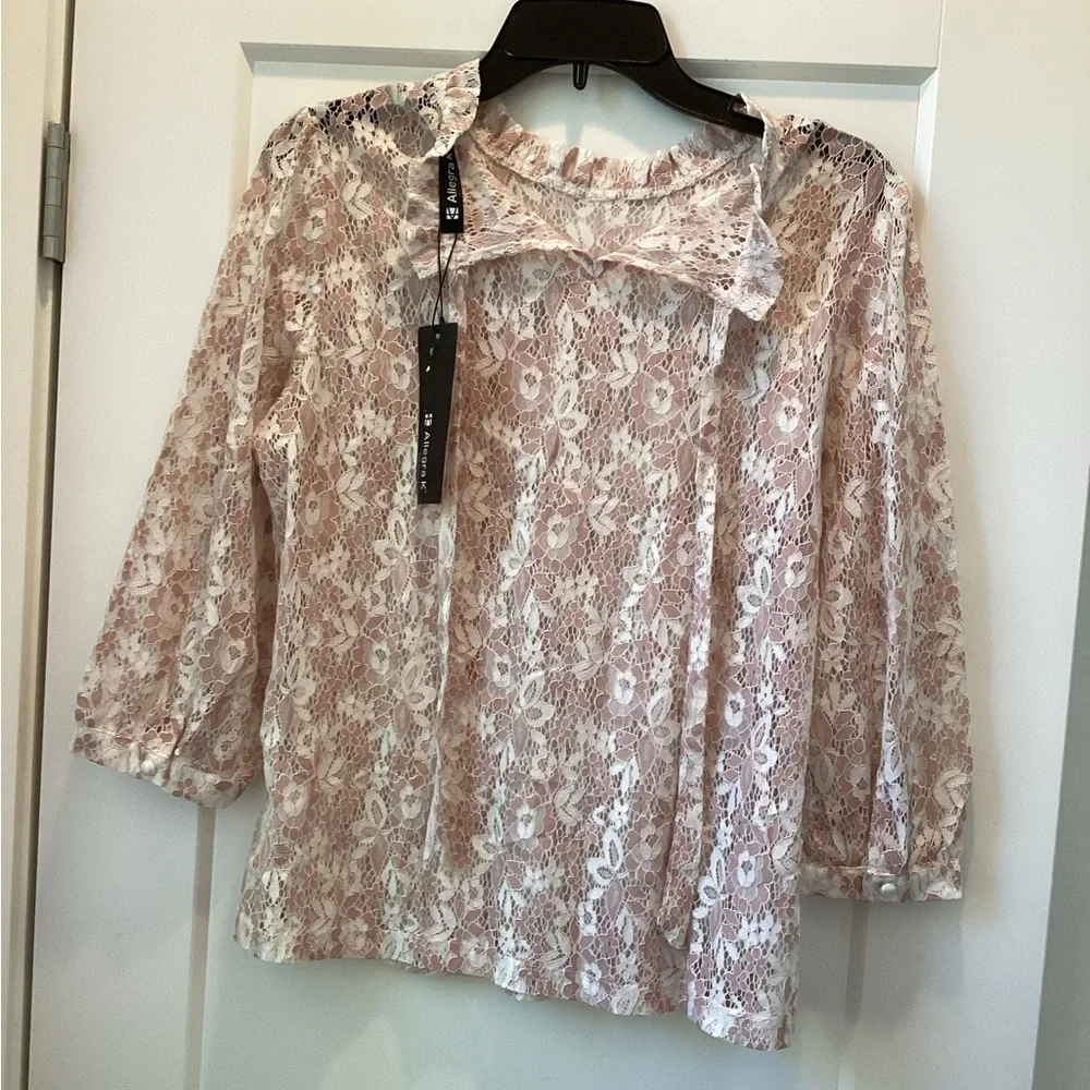 Nwt Allegra K Shirt size medium‎